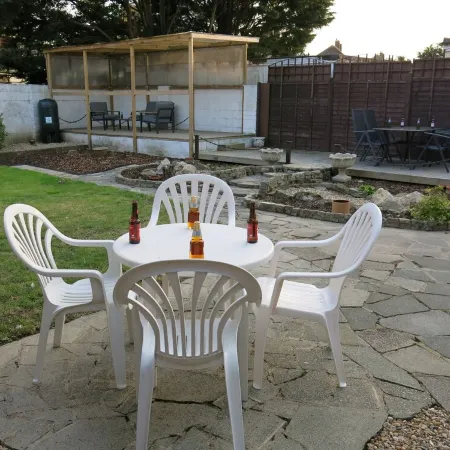 3 Bedroom House with Welcome Breakfast near Beaches