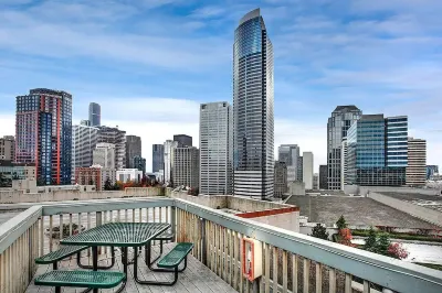 2BR, 2BA Cozy, Central, Downtown Convention Center 퍼스트 힐 호텔