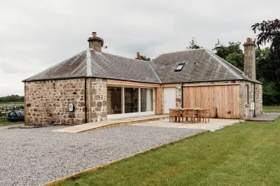 Luxury 2 Bedroom Countryside Cottage Close to the Beach. Hotels in 