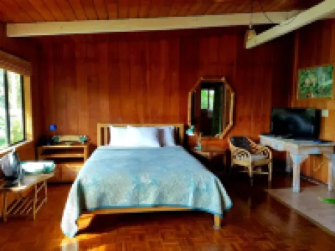 Evergreen Cottage @ Maui Adventure Villa