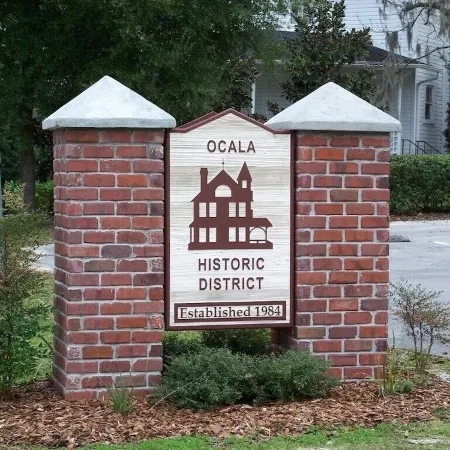 Beautiful 3 bedroom apt Historic Ocala 1891