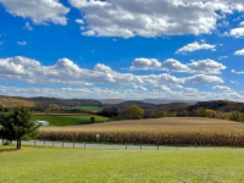 NEW! Enjoy Mountain View and private lake from your home in Laurel Highlands! Hotels in Donegal Township