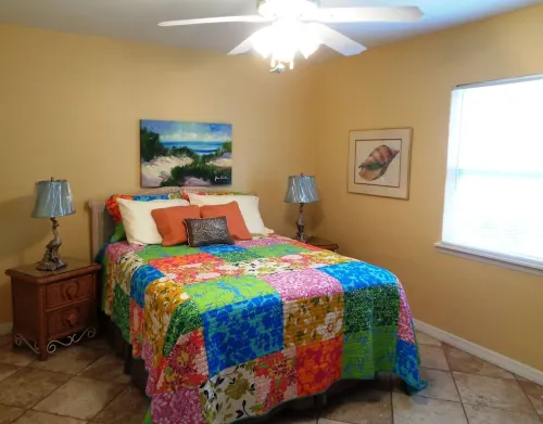 Quiet, Picturesque Living Close to Downtown Fort Myers Russell park area 33905