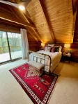 Cedarbank • Cabin in Virginia Wine Country