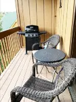 Private BBQ Beautiful & Comfy 1 Bed  on 1st Floor.