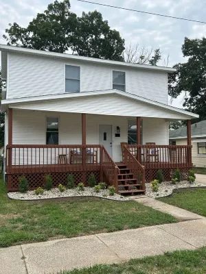 Lakeside on Greenwood - 4-Star