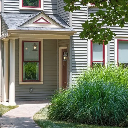 Guest suite close to James River and hiking/biking trails