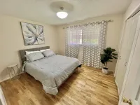 “Relax Home” 5 min away from downtown and 38 min from Fabulous Lake Tahoe. - Bungalows