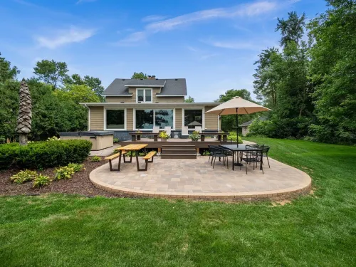 Lake Home, hot tub, sauna, boat rental, private chef Hotels in Forest Lake