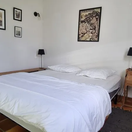 Superb renovated villa in Kerdalé with large garden - 400m from the beach