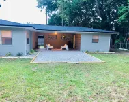 Sugarfoot Home, 2 miles from UF! Hotels near Publix Super Market at Gainesville Shopping Center