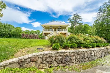Lookout Escape - Top of Lookout Mountain