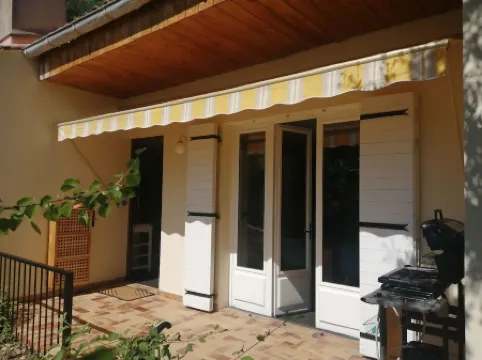 Cosy house, nestled in nature, 5 minutes from the center