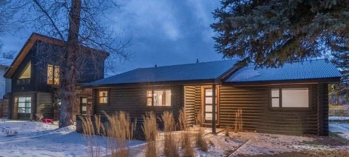 Mid Century Gem! Close to campus, downtown and bus stop. Clean and comfortable. Hotels in Gunnison