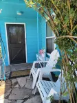 OLD WEST HIDEOUT - Large 2 Bedroom, One Block from Historic Route 66!