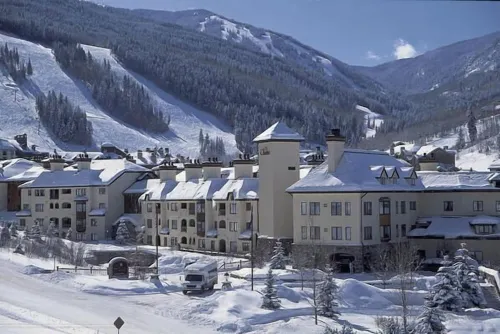 Ski in/Out Luxury, Mountain Views, 2 Pools, 3 Hot Tubs, Steam, Sauna, Gym Hotels in Beaver Creek