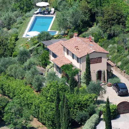 lone standing Villa, 210 m²(2260 ft²)pool, sea view, eco-friendly, EV wall box