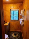 Rustic Cabin Steps From The Water On Star Lake