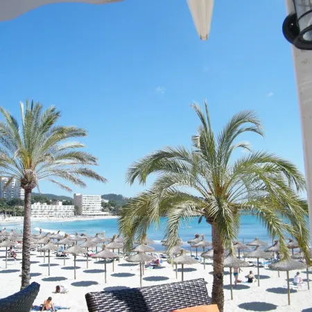 House (56 sqm) with a large garden (400 sqm) - just 800 meters to the beach