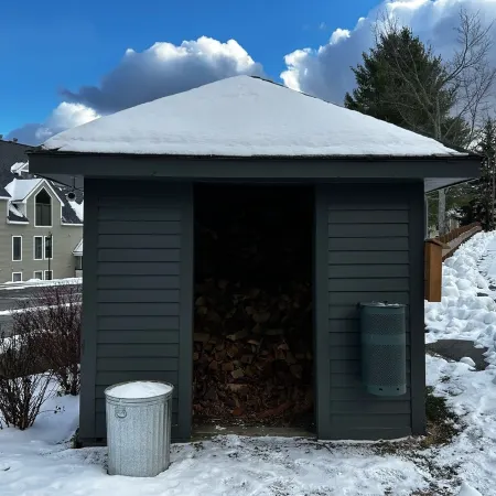 Cozy ski-in/ski-out condo on Mount Snow w/fireplace
