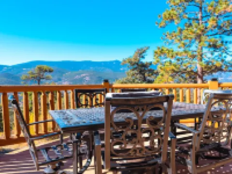 Fully Remodeled Cabin with breathtaking views Hotels in Bailey
