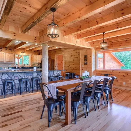 Hocking Hills Laikyns Lodge with Indoor pool- Great View!