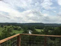 NEW! CJ's Crooked Hideaway-Secluded Cabin Near the White River