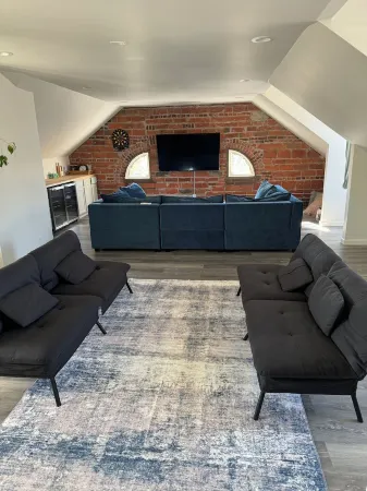 Iconic Historical Home Отели в г. Adams County