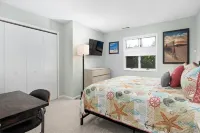 Coastal Chic 2BR Condo w/ Community Pool, Walk to Restaurants