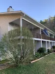 Quiet Townhouse - Cozy Gas Fireplace - Near Lake Chatuge