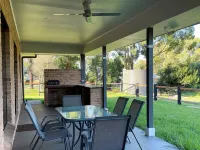 Little Kingsley farmstay, cottage on a little farm 1hr from Sydney & Wollongong Hotels in Thirlmere