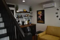 TINY WONDER guesthouse near town square Hotels in Covington