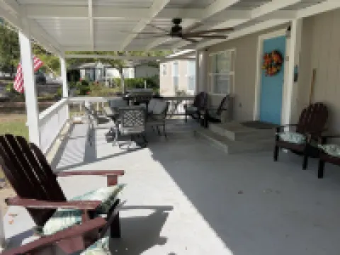 Happy Place in Buncombe - 1 mile to Lake Texoma