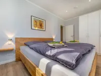 Exclusive Apartment in Central Location with Garden, Fireplace, Wlan, PS5, Fifa26, Karaoke Hotels in Zingst