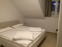 120 meters to the lake - studio-apartment with top equipment/3 bedrooms Hotel a Untergohren