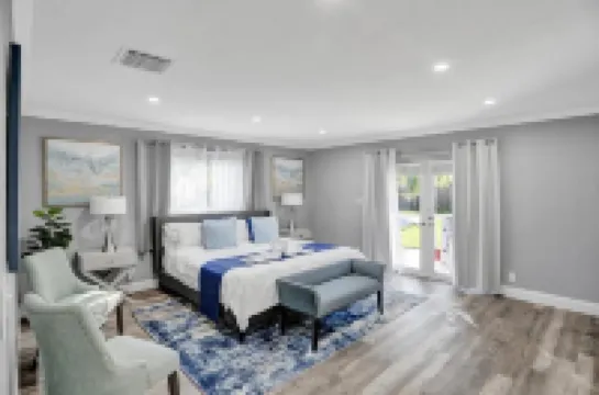 Resort Villa 6BR Heated Pool Beach Volleyball Game Room Mini Golf