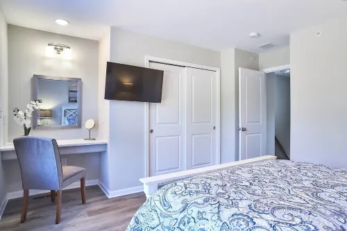 New Condo! Minutes from Sand Springs Golf Course & Wedding/Event Venue Hotels in Butler Township