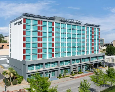 コートヤード バイ マリオット コロンビア ダウンタウン アット USC コロンビアのホテル