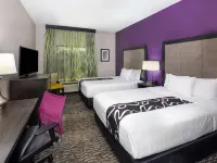 La Quinta Inn & Suites by Wyndham Kennesaw Hotels in Cobb County