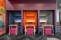 Tru by Hilton Phoenix Midtown Hotels in Phoenix