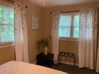 Cottage On Beech Haven In The Woods- 2.8 miles from UGA Campus Hotels in der Nähe von Athens Warehouse Historic District