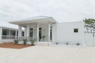 Location, comfort, and 5 beach accesses to more than one mile of deeded beach!