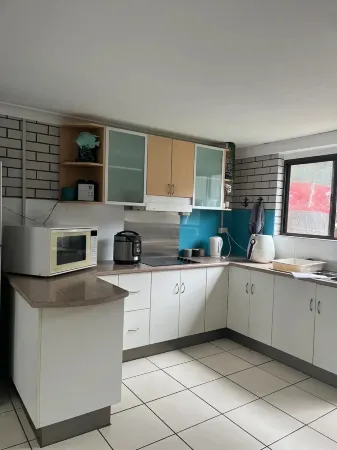 whalecome house Bongaree