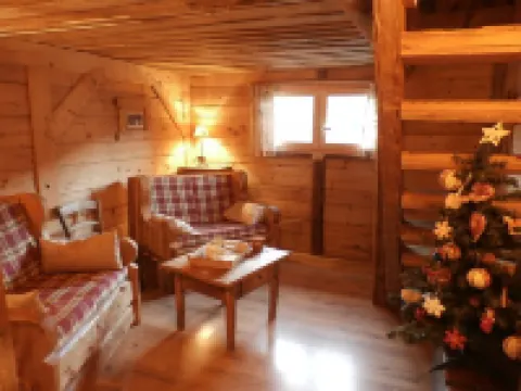 Detached chalet in Arèches Beaufort resort. Warm and charming