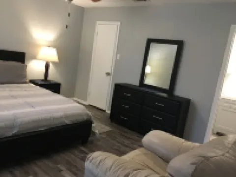 Furnished 1Bed 1Bath Hoteles en Van