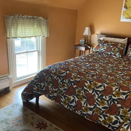 Historic 1870’s Spacious Home-2 Blocks From Belfast Village and the Bay