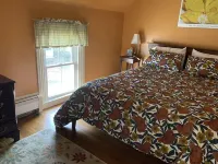 Historic 1870’s Spacious Home-2 Blocks From Belfast Village and the Bay