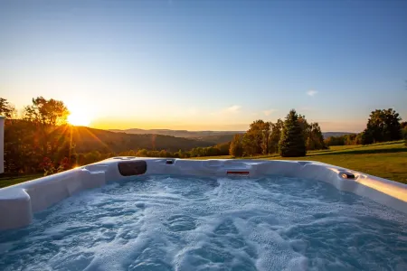 Sky High Chalet! Gorgeous home on 10+ acres with hot tub, 2 minutes to Wellsboro