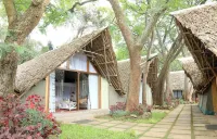 The giraffe cottages Hotels near Tinga Town
