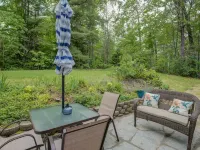 LOVELY, LUXURY, NEW BIG SEBAGO HOUSE, WATER ACCESS,INCLUDES DOCK & MOORING Hotels in Standish